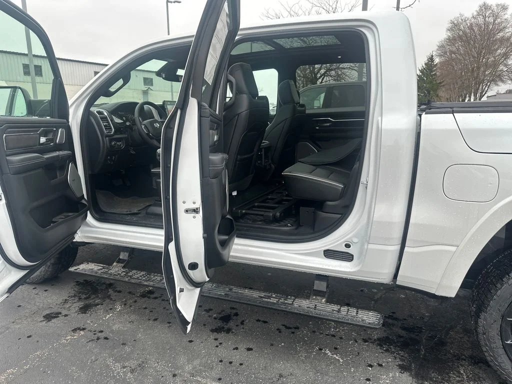 2026 RAM 1500 Laramie - Photo 26