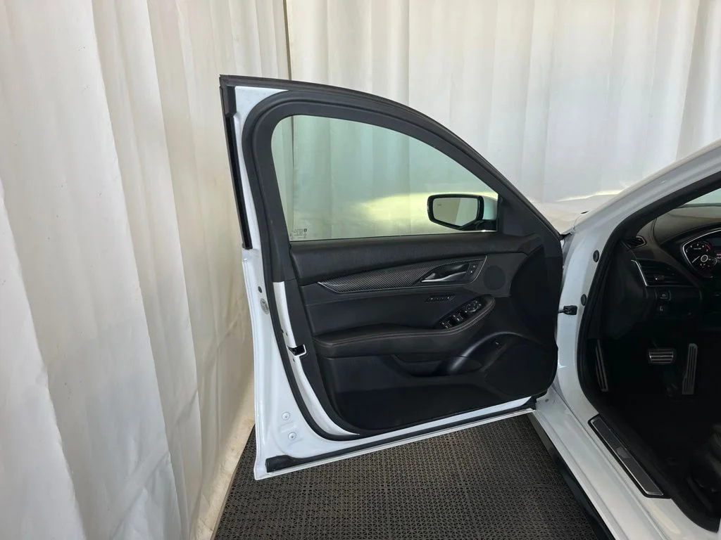 Used 2020 White Cadillac Sport image 18