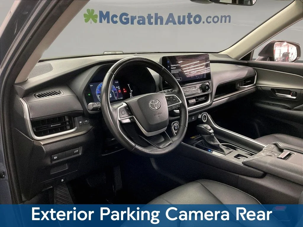 Used 2024 White Toyota XLE image 18