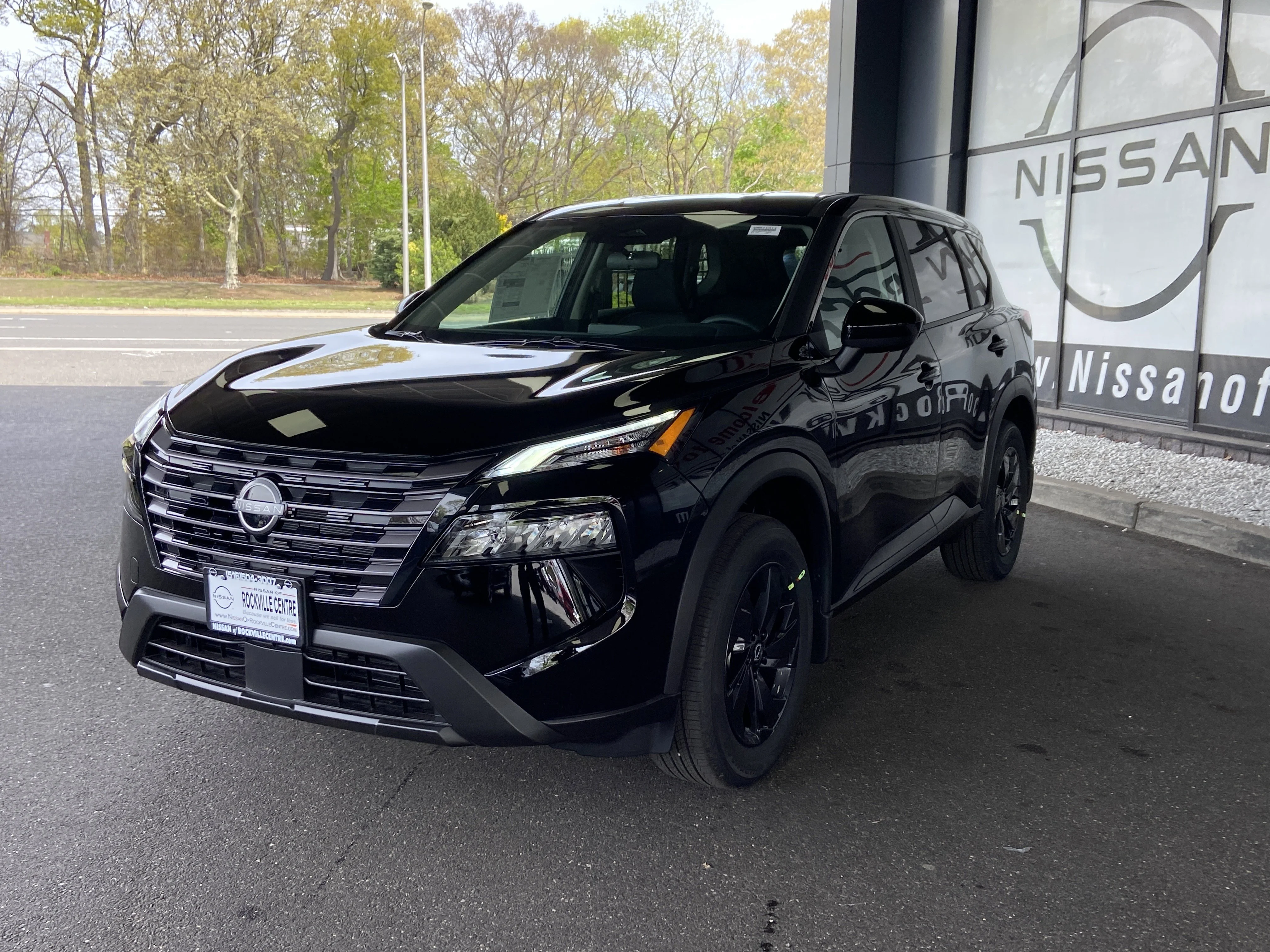 New 2026 Super Black Nissan SV image 10