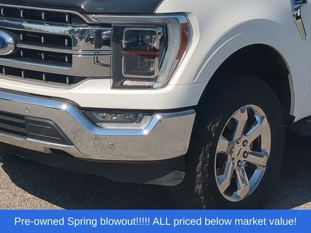 Used 2022 White Ford Lariat image 17
