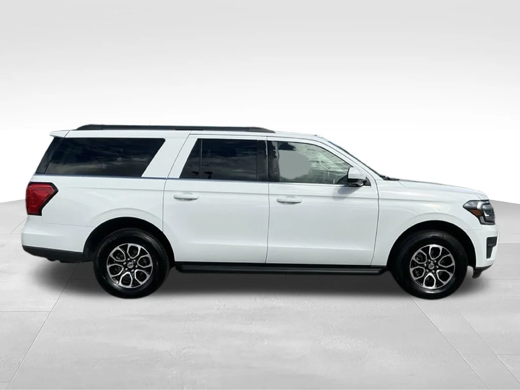 Used 2024 White Ford XLT image 8