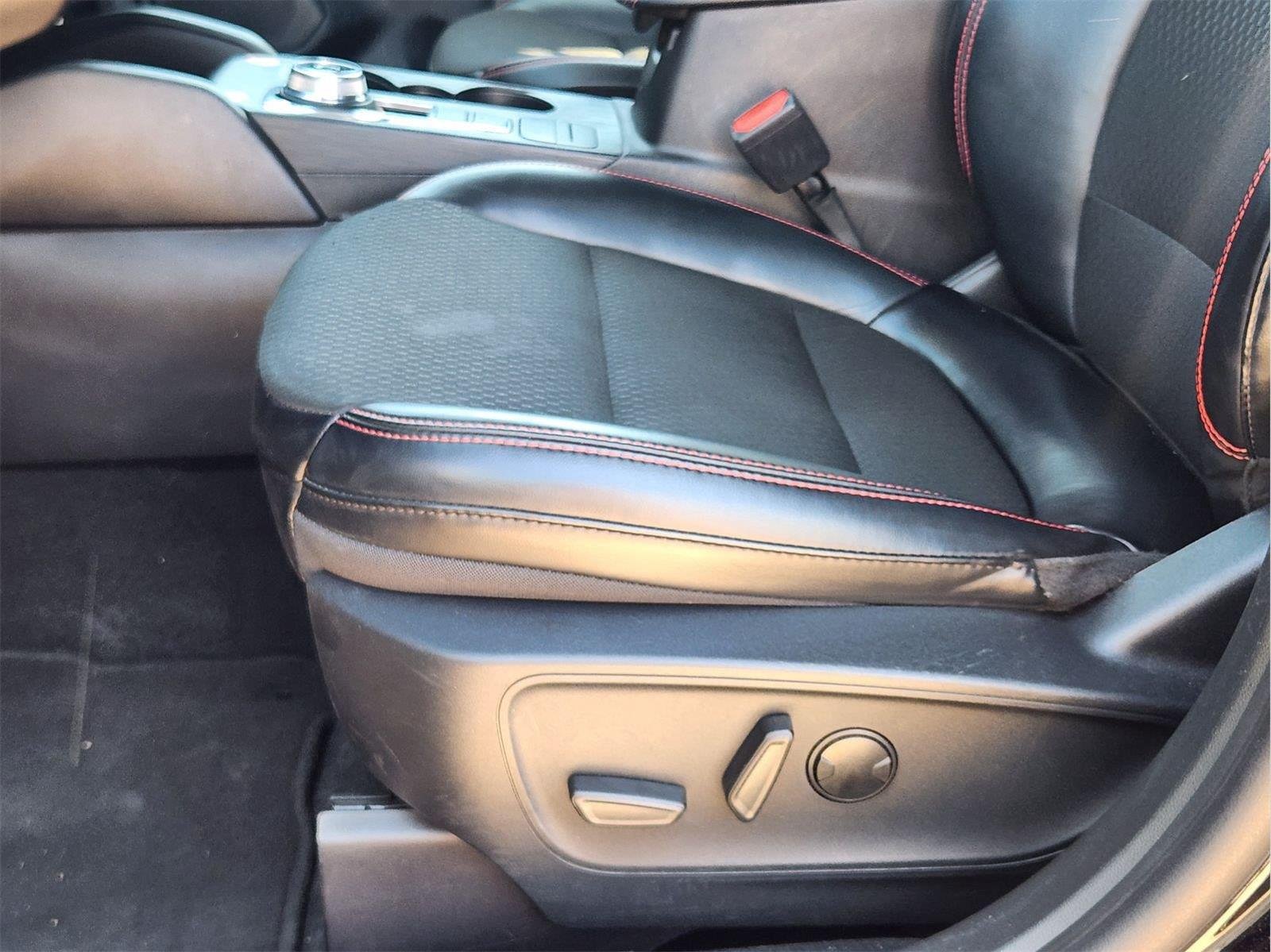 Certified Used 2025 Agate Black Ford ST-Line image 23