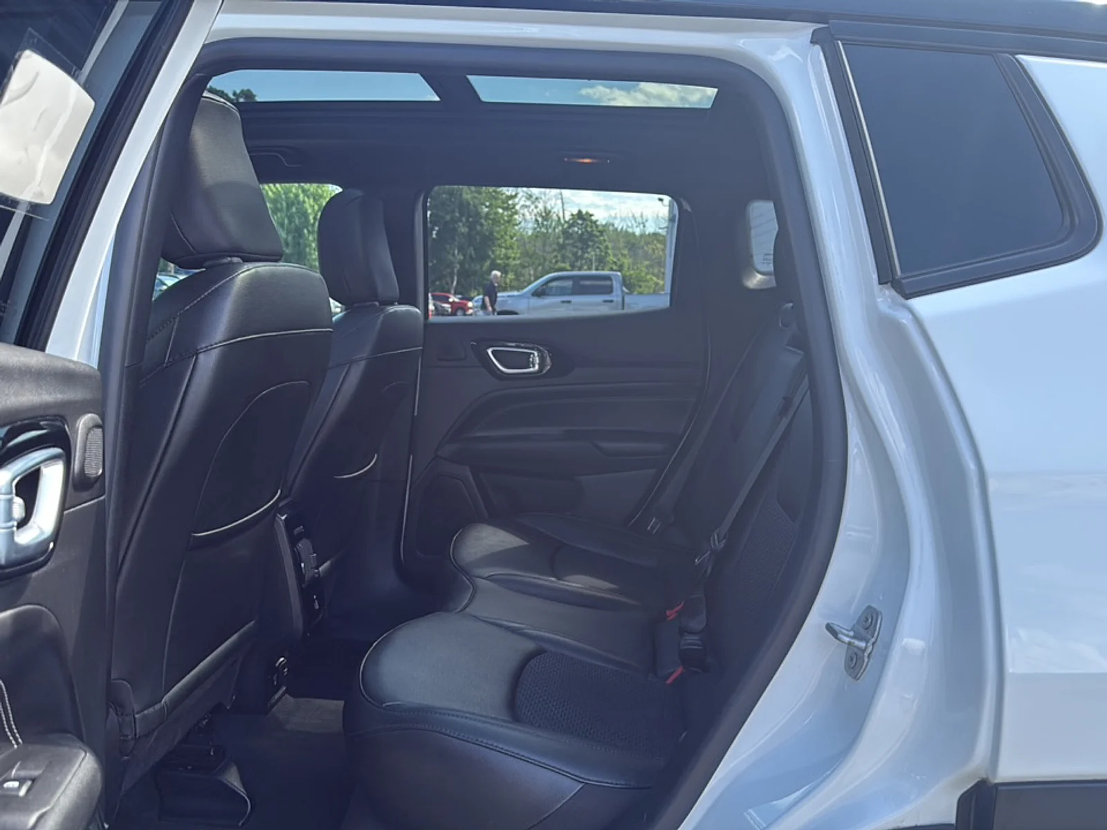 Certified Used 2022 Bright White Clearcoat Jeep Altitude 4x4 image 27
