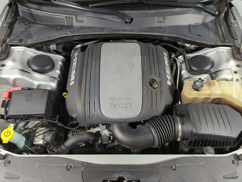 Used 2021 Triple Nickel Clearcoat Dodge R/T image 17