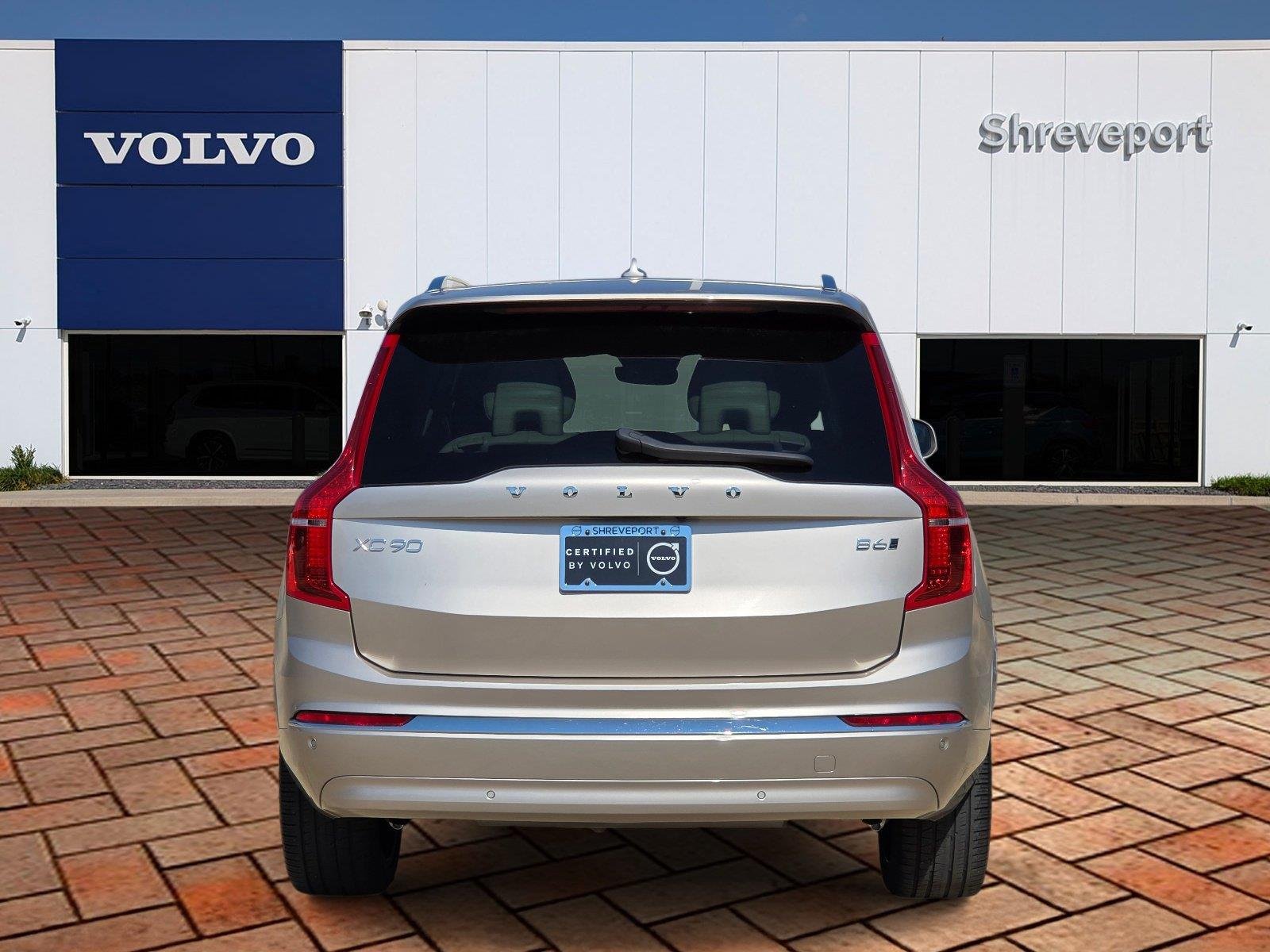 Used 2023 Bright Dusk Metallic Volvo Plus image 5