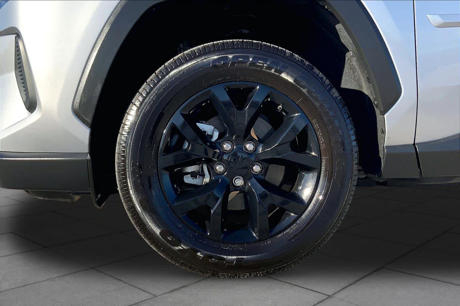 Used 2025 Silver Sky Metallic Toyota LE image 11