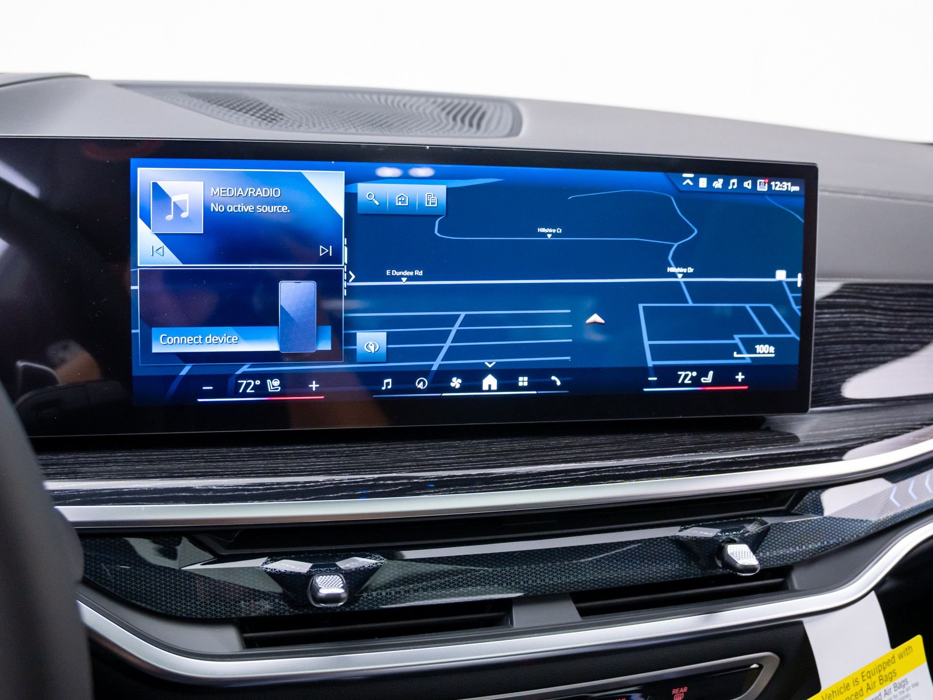 New 2026 Black Sapphire Metallic BMW xDrive50e image 28