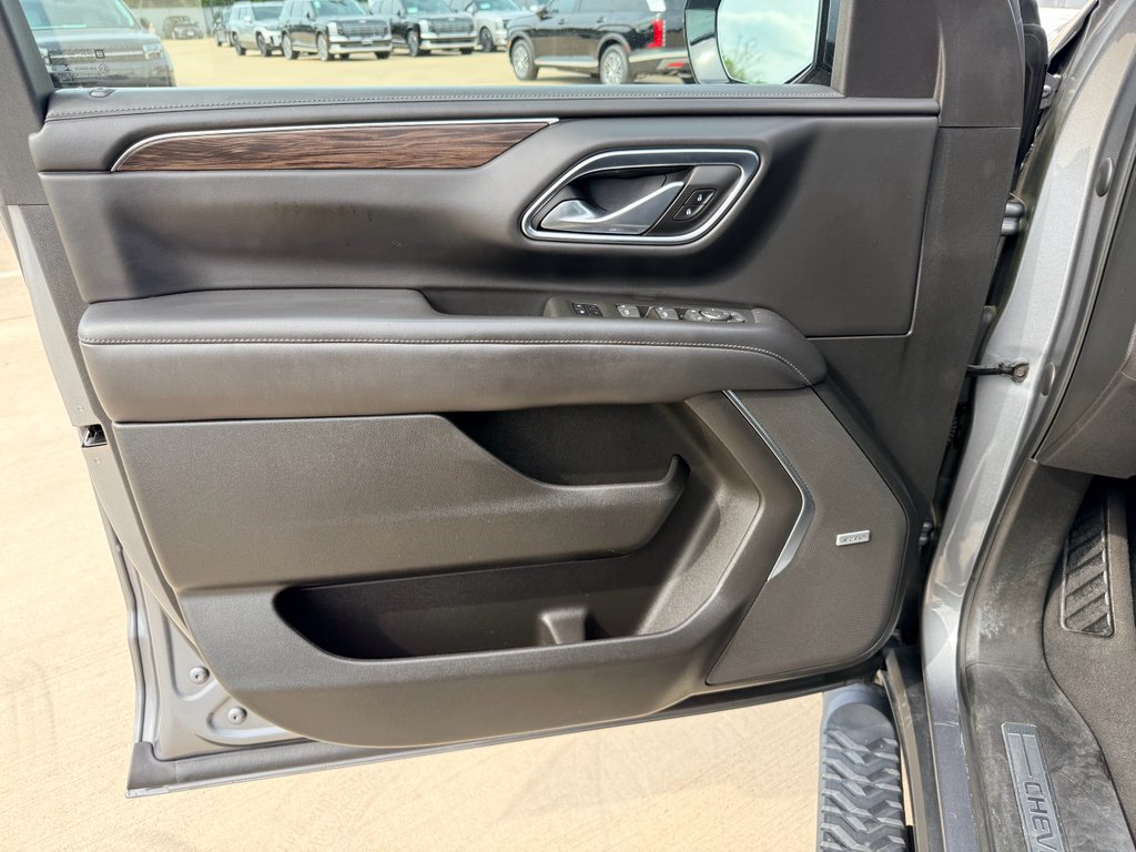 Used 2022 Satin Steel Metallic Chevrolet Z71 image 9