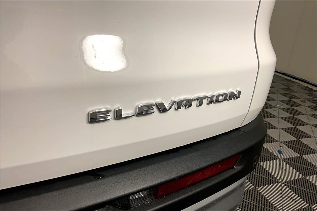 New 2027 Summit White GMC Elevation image 10