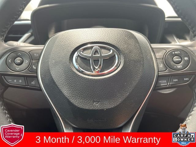 Used 2022 Red Toyota LE image 5
