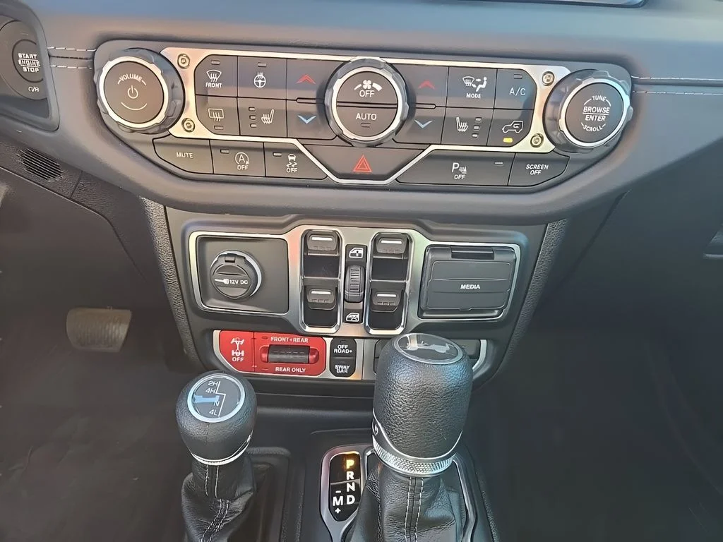 2025 Jeep Wrangler 4-Door Rubicon - Photo 62