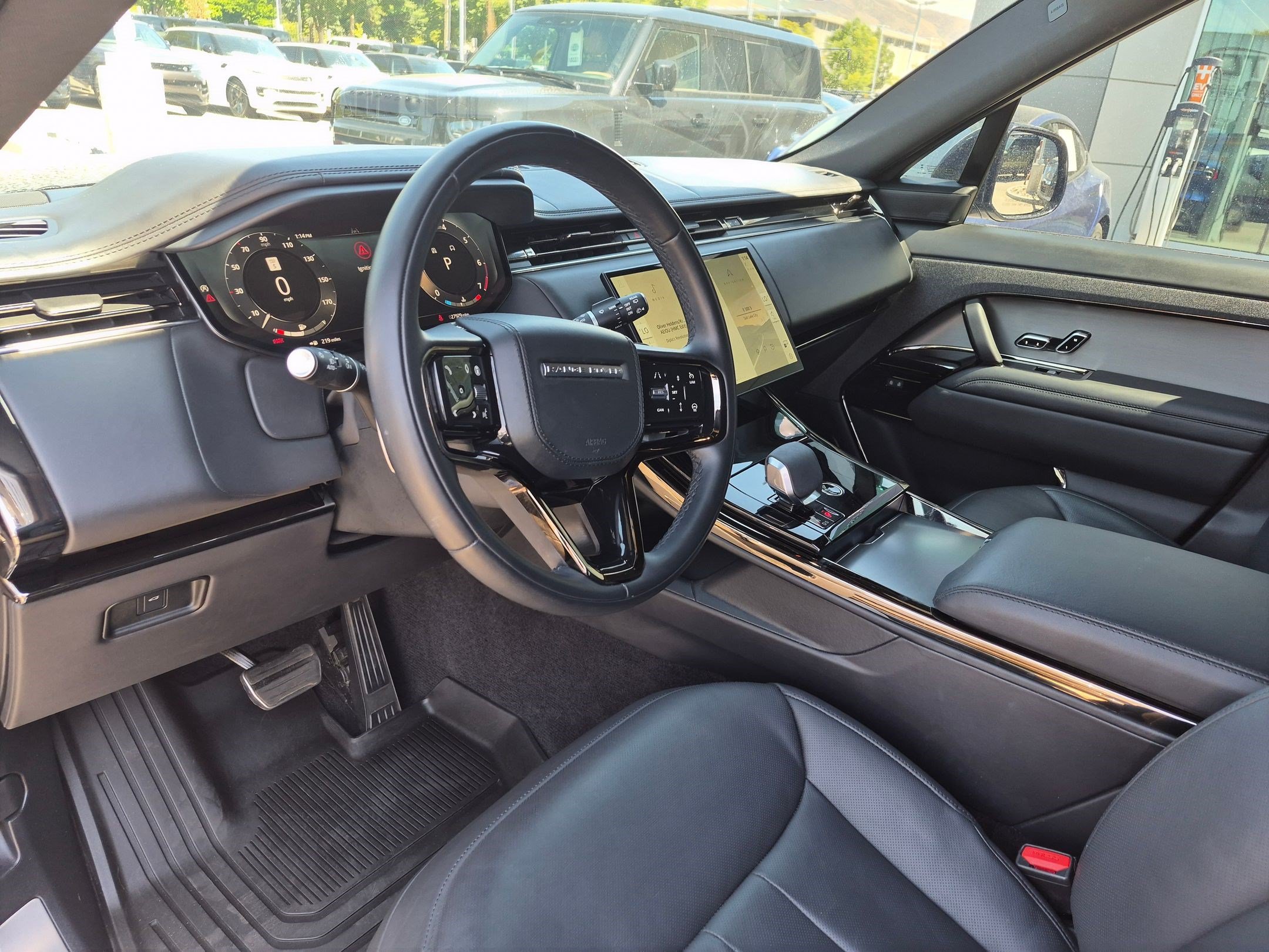 Used 2024 Gray Land Rover Dynamic SE image 14
