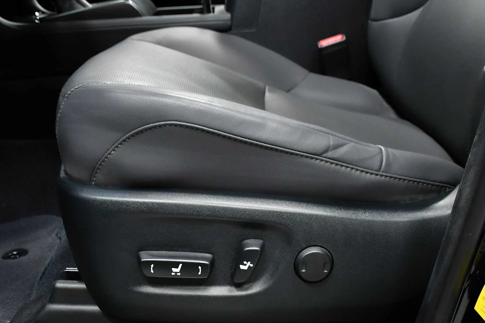 Certified Used 2023 CAVIAR Lexus Premium image 17