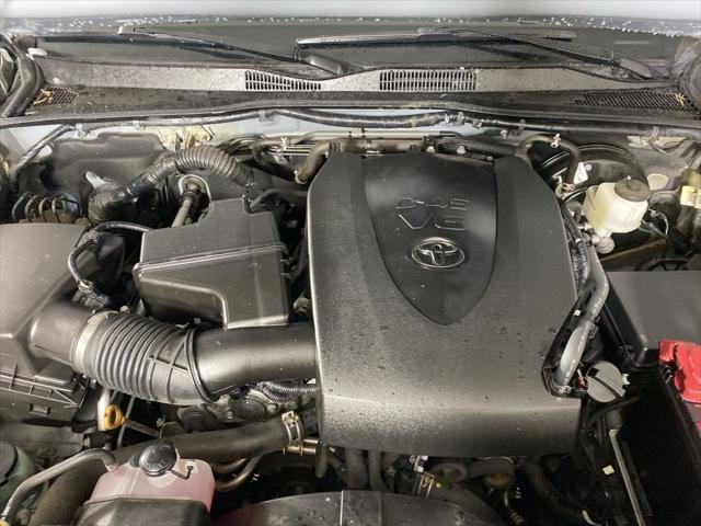 Certified Used 2019 CEMENT Toyota  image 11