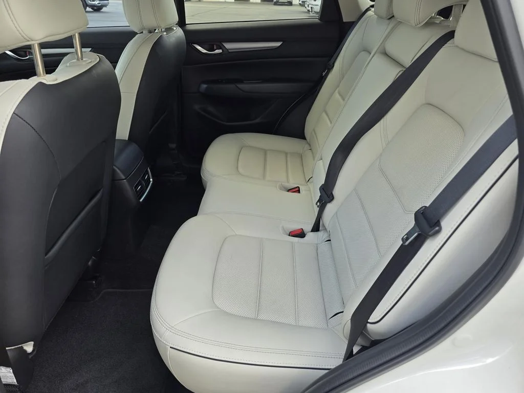 Used 2025 White Mazda 2.5 S Preferred image 10
