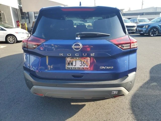 Used 2023 Blue Nissan SV image 4