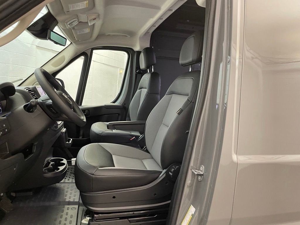New 2026 Ceramic Gray Clear-Coat Exterior Paint RAM High Roof image 17