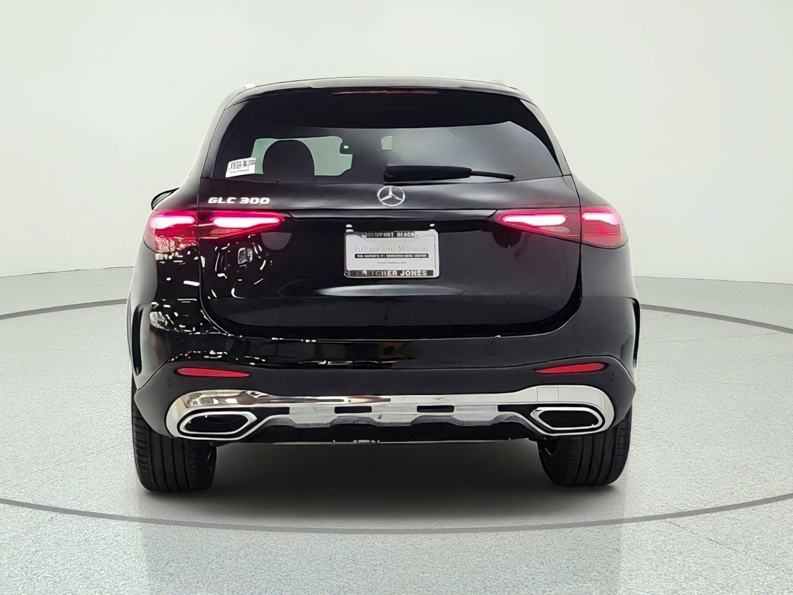 New 2026 Black Mercedes-Benz GLC 300 SUV image 6