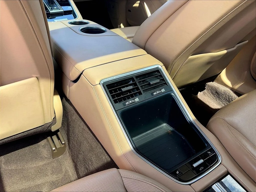 Used 2020  Porsche 4S image 10