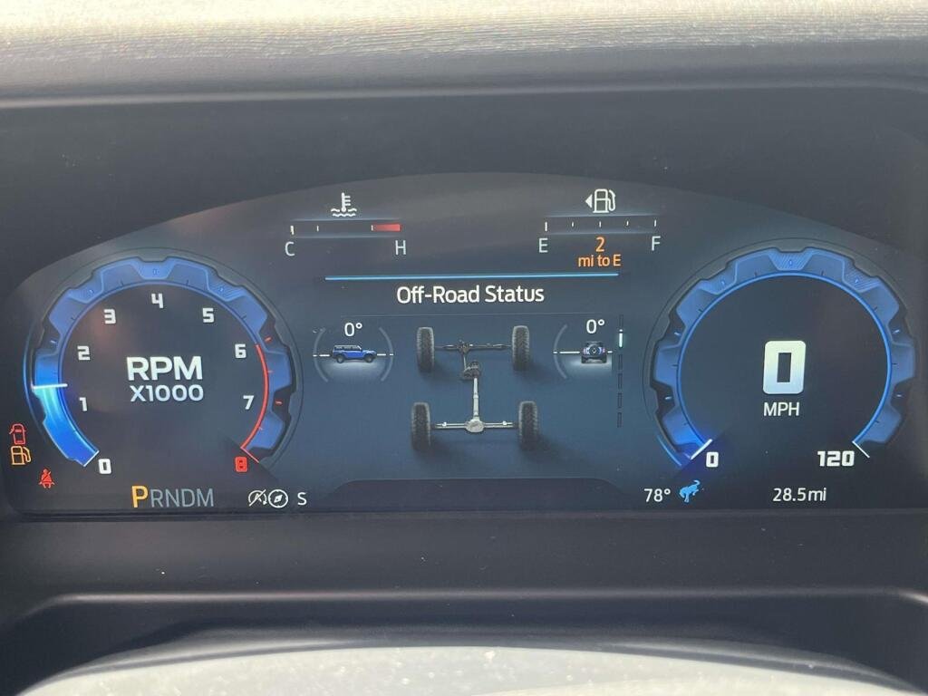 New 2025 Carbonized Gray Metallic Ford Badlands image 3