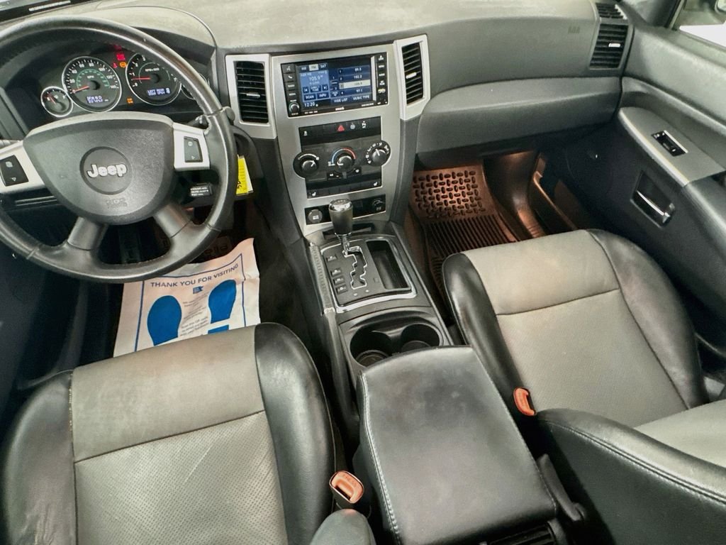 Used 2010 Light Graystone Pearlcoat Jeep Laredo image 26