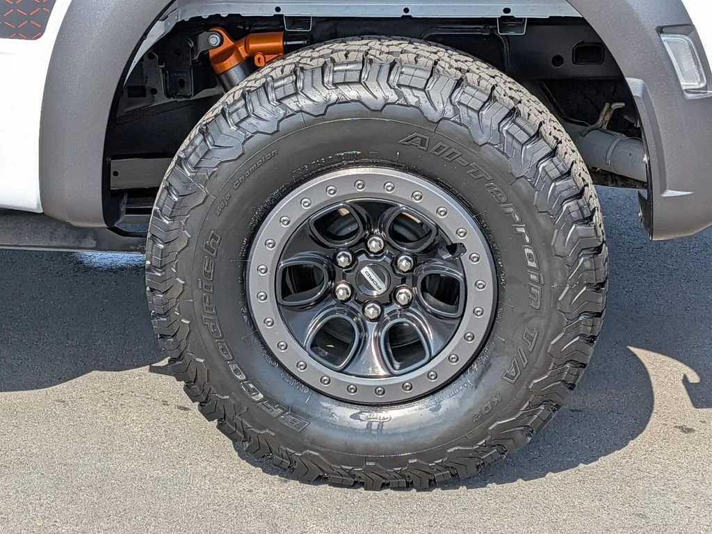 Used 2023 White Ford Raptor image 21