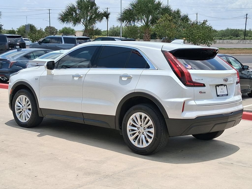 Used 2024 Crystal White Tricoat Cadillac Luxury image 4