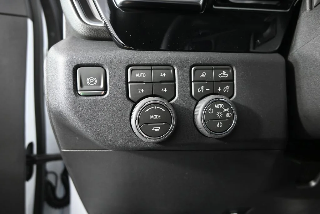 2026 Chevrolet Silverado 3500 HD LT - Photo 23