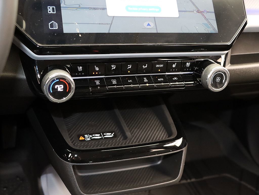 2027 Chevrolet Bolt RS - Photo 24