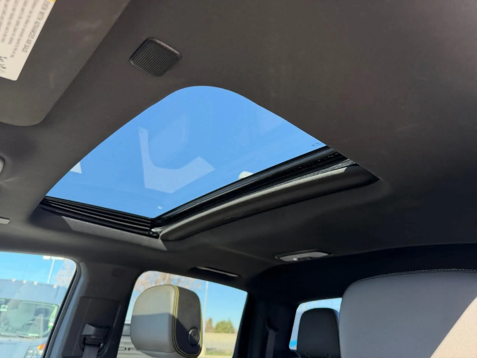 2023 Chevrolet Colorado ZR2 - Photo 24