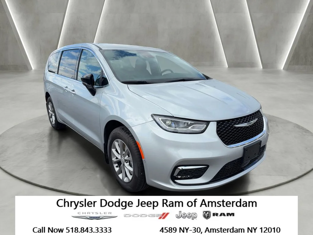 2026 Chrysler Pacifica Select AWD's photo