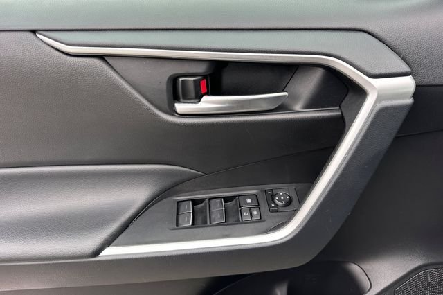 Used 2025 Silver Toyota XLE image 13