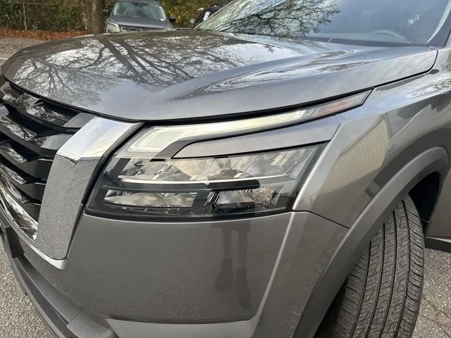 Used 2024 Gray Nissan S image 30