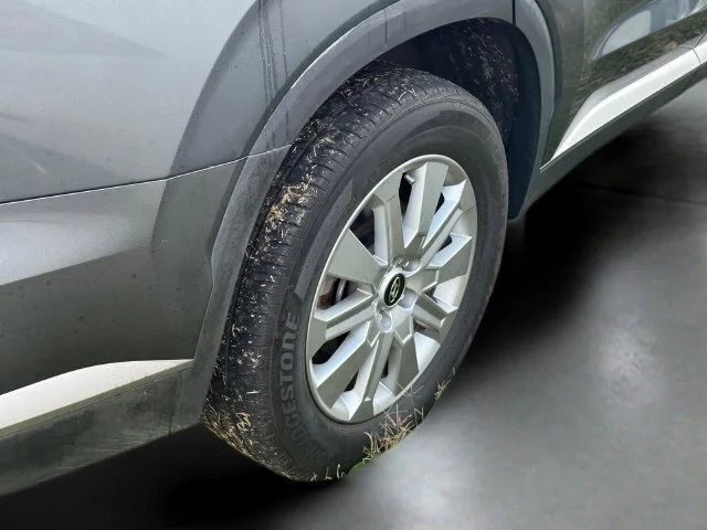 Used 2024 Gray Hyundai SEL image 13