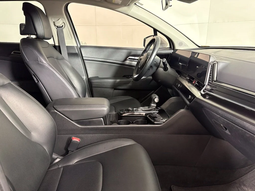 Used 2025 White Kia EX image 14