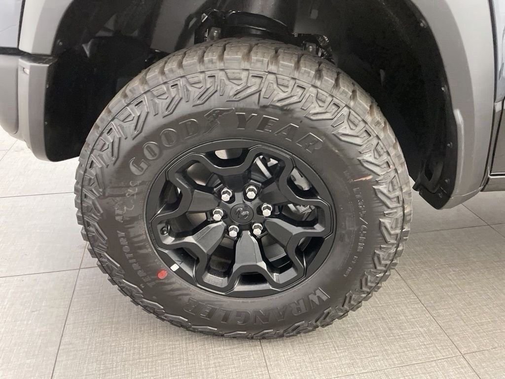 New 2026 Forged Blue Metallic Exterior Paint RAM RHO image 10
