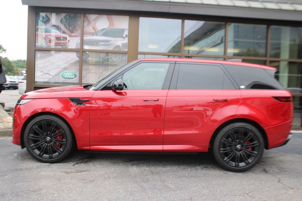 2024 Land Rover Range Rover Sport P400 Dynamic SE photo 2