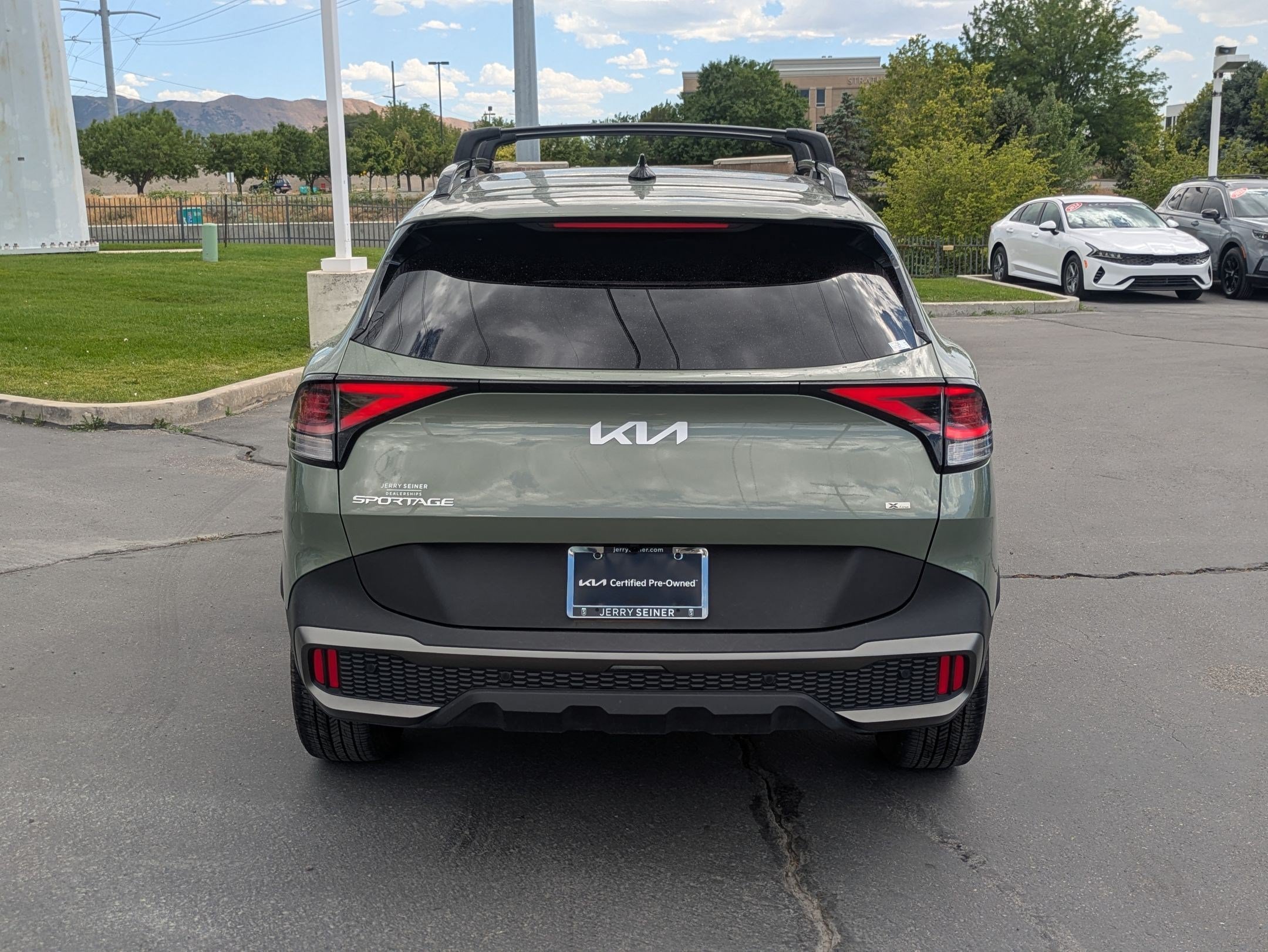 Used 2024 Jungle Green Kia X-Line image 4