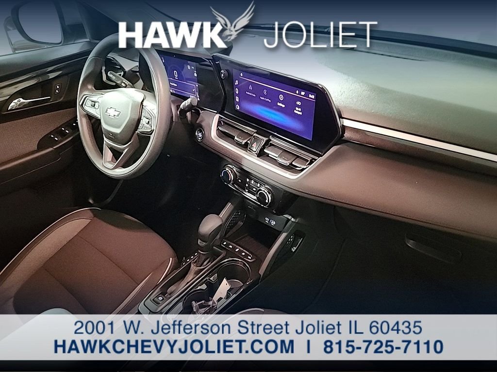Used 2025 Gray Chevrolet LT image 22