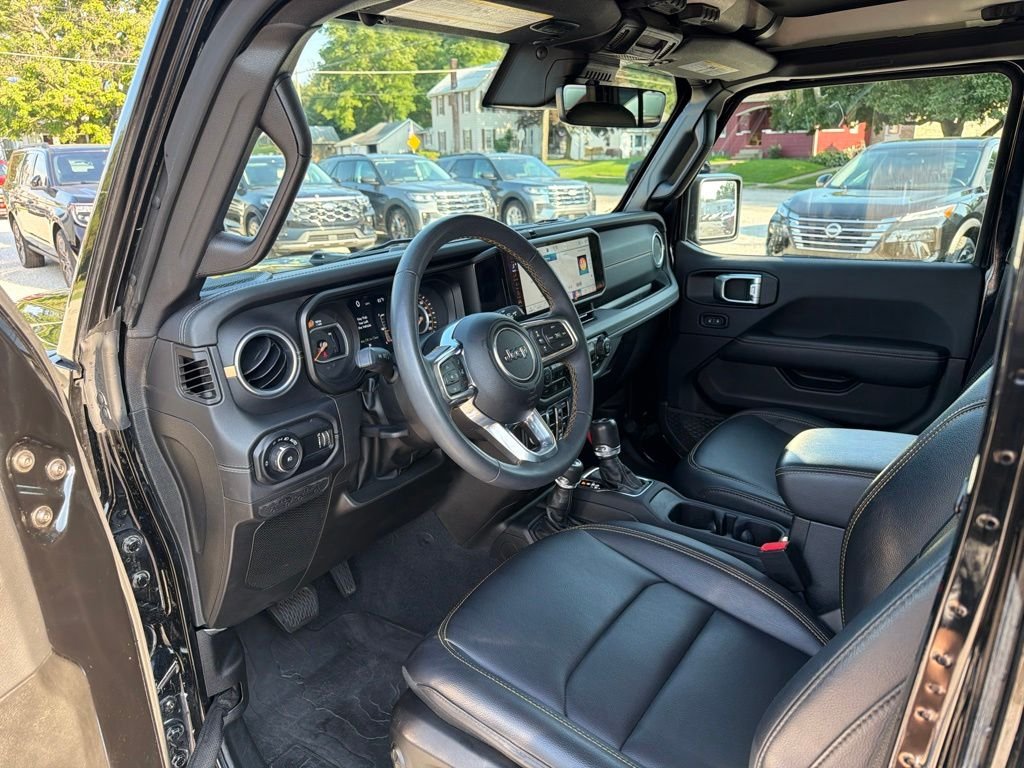 Used 2024 Black Jeep Sahara image 13