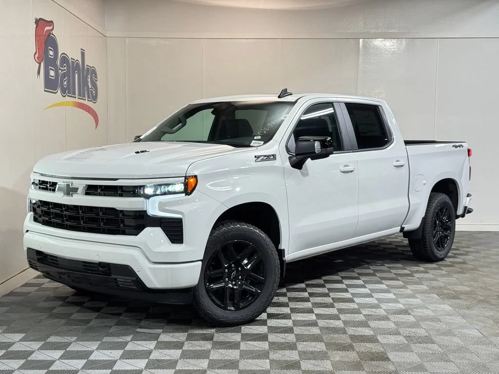New 2026 Summit White Chevrolet RST image 2
