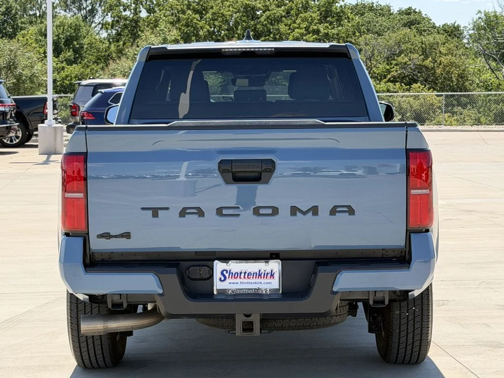 Used 2026 Blue Toyota SR5 image 5