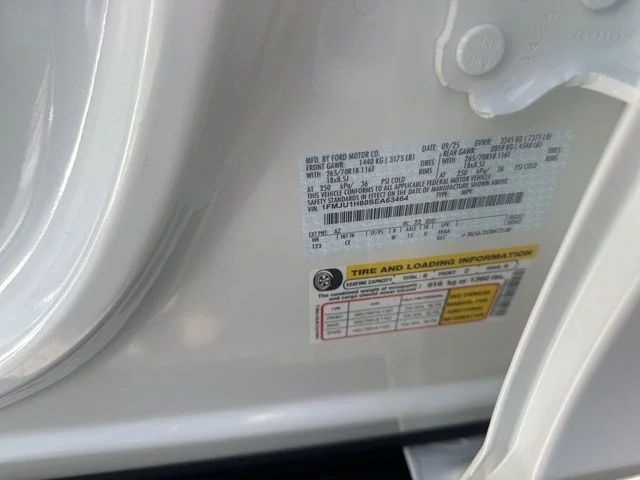 New 2025 Star White Metallic Tri-Coat Ford Active image 40
