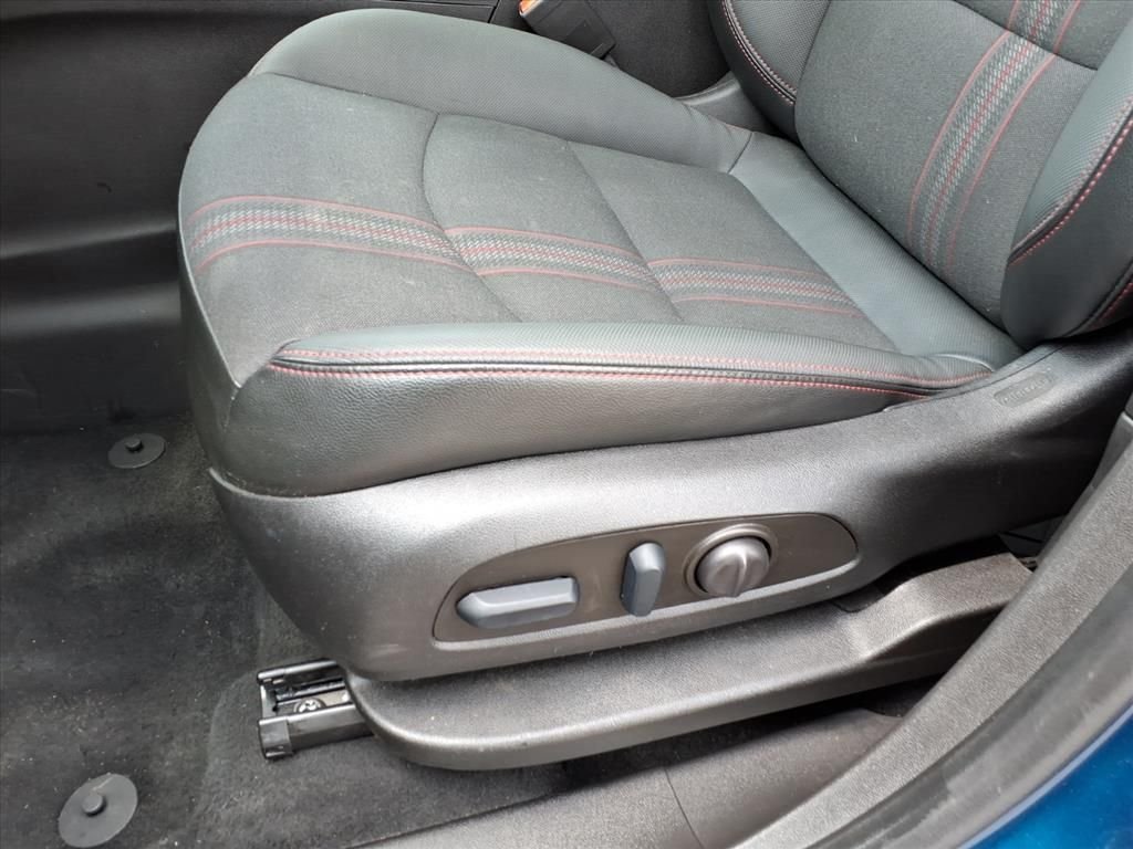 Used 2022 Blue Chevrolet RS image 19