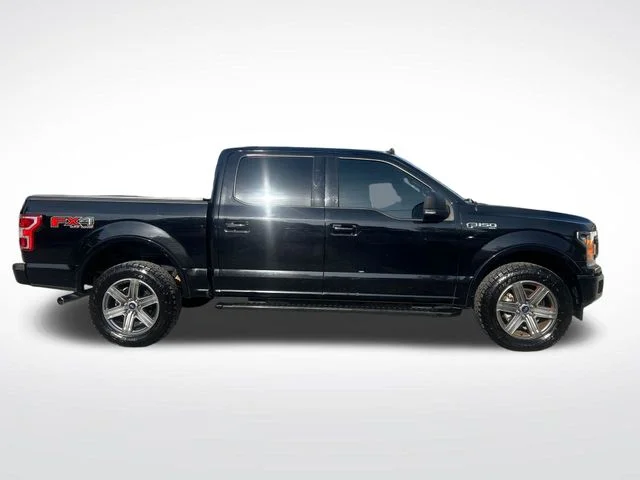 Used 2019 Black Metallic Ford XLT image 6