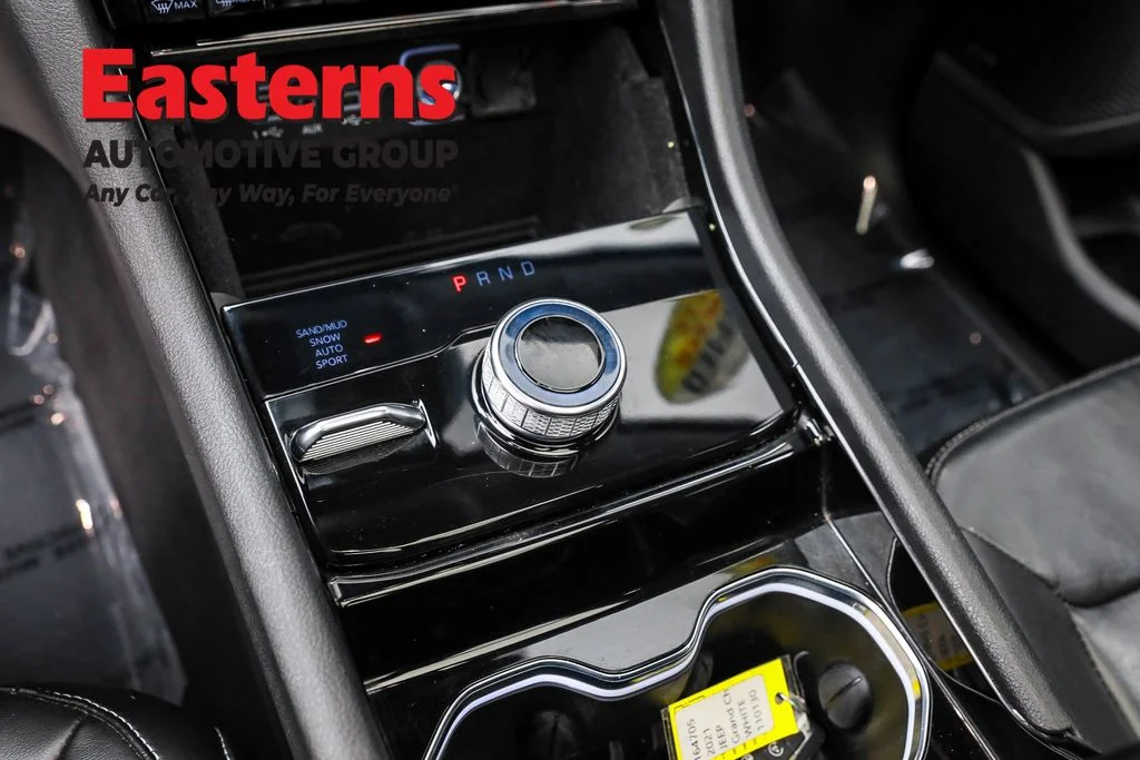 Used 2021 White Jeep Limited image 13
