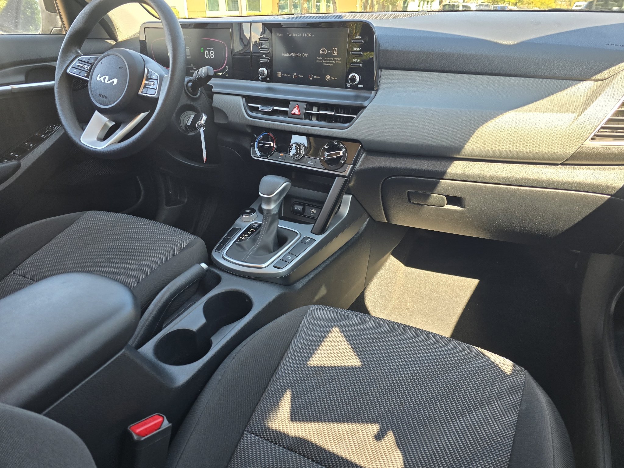 Used 2024 Fusion Black Kia LX image 26