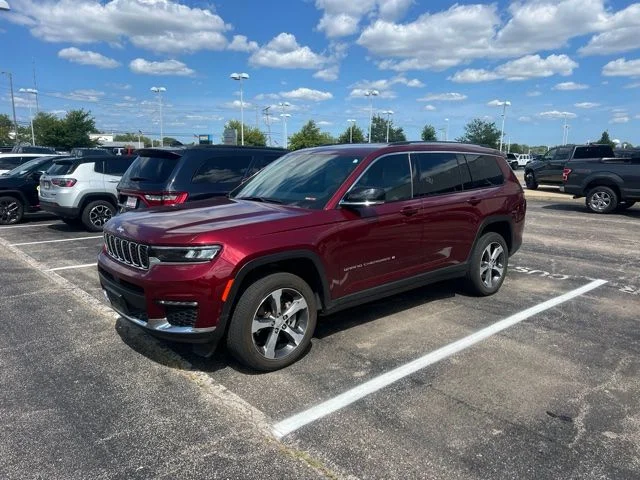 Used 2023 Red Jeep Limited image 1