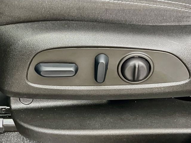 2022 GMC Terrain SLE - Photo 11